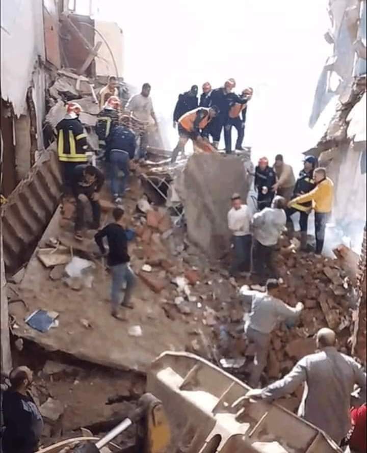 قتلى وأكثر من 20 مصاب في انهيار منزلين بمصر 