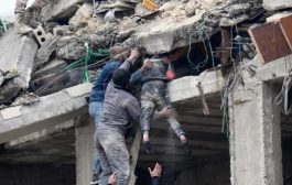 ارتفاع عدد ضحايا الزلزال في تركيا إلى أكثر من 8 الف قتيل