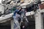 انزلاق صخرة كبيرة على أحد المنازل الفلسطينية بسبب زلزال تركيا سوريا