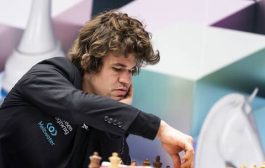 بطل العالم للشطرنج يخسر أمام الروسي شيمانوف