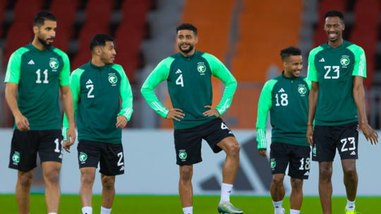 10 آلاف تذكرة.. هدية المنتخب السعودي للجماهير أمام بوليفيا