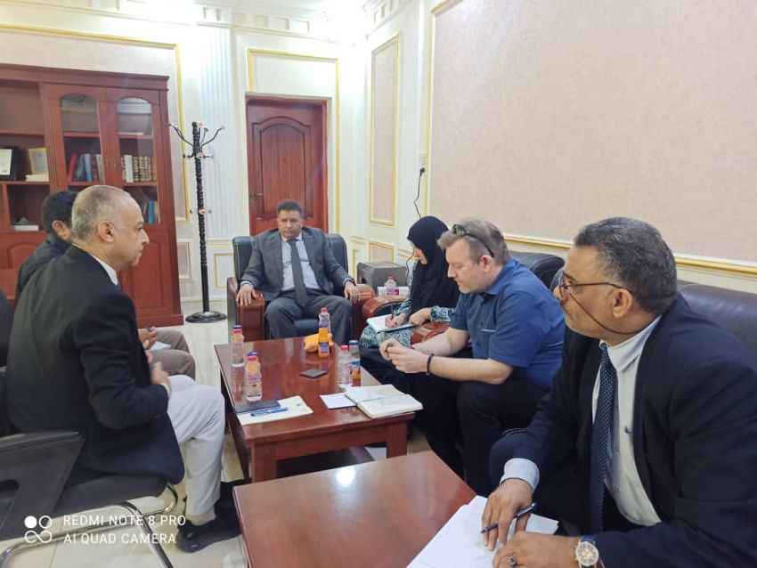 النائب العام يلتقي وفداً من خبراء الأسلحة التابع للأمم المتحدة