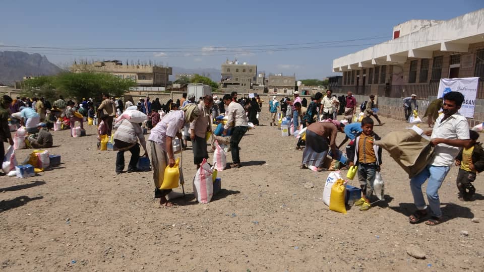 جمعية الفلاح تدشن مشروعها الرمضاني بتوزيع السلات الغذائية على ثلاث محافظات 