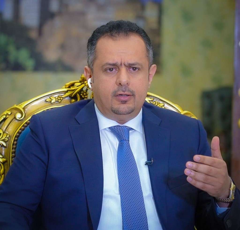 رئيس الحكومة يصل عدن.. ويعقد لقاء هام مع مسؤول الأمم المتحدة في اليمن