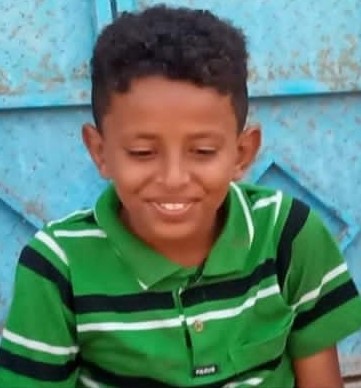 بعد اختطافه لمدة تجاوزت الأسبوع سيارة مجهولة تعيد الطفل المفقود في عدن