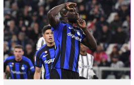 العنصرية تثير التوترات وتعمق أزمات كرة القدم الإيطالية