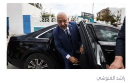الشرطة التونسية تعتقل راشد الغنوشي بعد مداهمة منزله