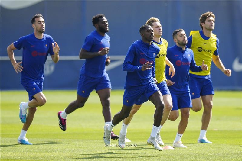 تطور جديد بشأن استبعاد برشلونة من أبطال أوروبا