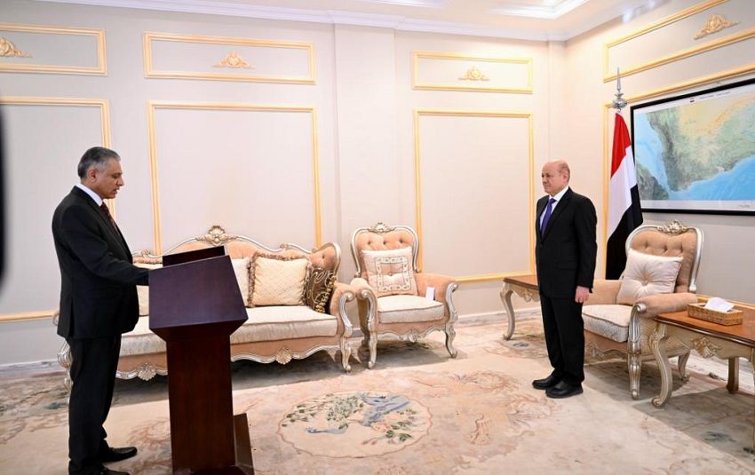 سفير اليمن لدى الاردن يؤدي اليمين الدستورية .. فمن هو السفير جلال فقيرة ؟