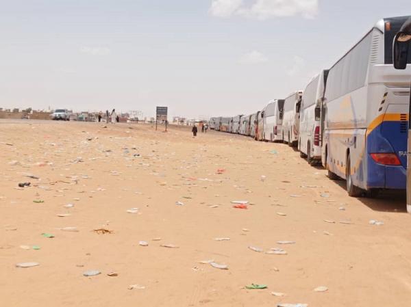 عودة الازدحام لمنفذ الوديعة ..وإجراء جديد من الجانب السعودي