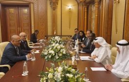 الوزير باذيب يبحث مع رئيس البنك الإسلامي مشاريع التنمية والإعمار في اليمن