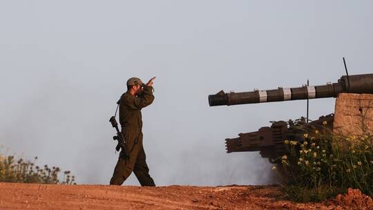 بعد وفاة اسير .. صواريخ من غزة لاسرائيل ودعوات لوقفة غضب