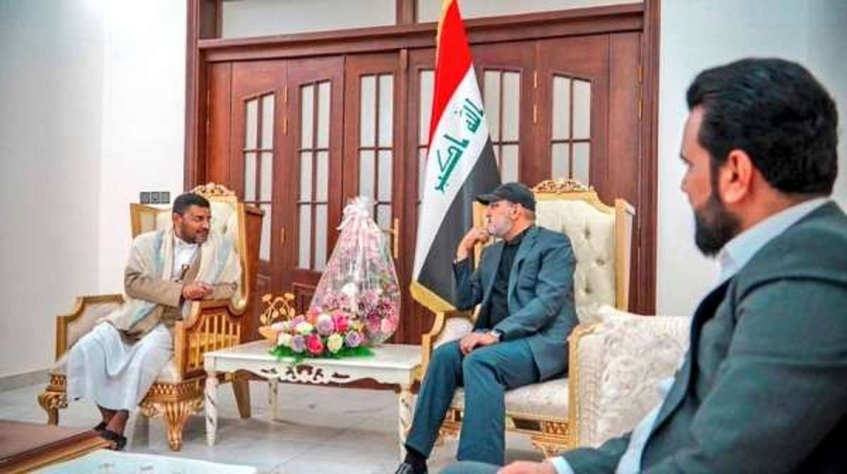 قيادي حوثي يلتقي قائد الحشد الشعبي في العراق