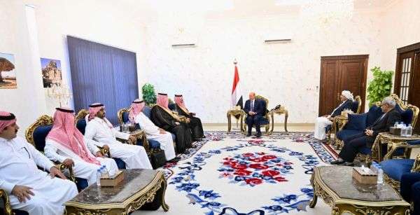 العليمي والزبيدي في لقاء هام مع السفير السعودي آل جابر بقصر المعاشيق