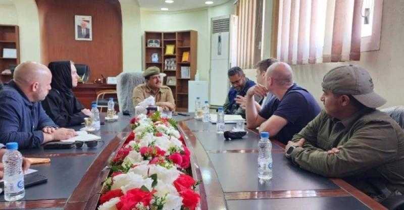 وفد بريطاني رفيع يزور عدن ويلتقي القيادات الأمنية