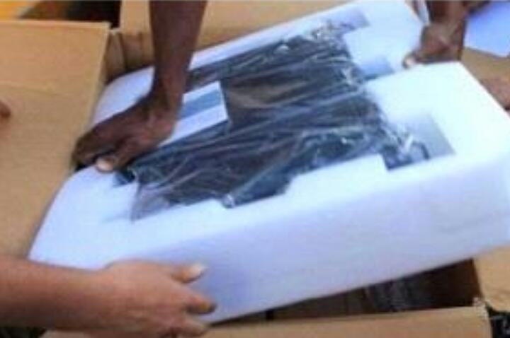 شرطة المهرة .. ضبط معدات اتصال بمنفذ شحن