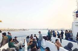 وزارة الخارجية اليمنية .. تعلن تسيير رحلات اجلاء جديدة لـ 450 مواطن من السودان
