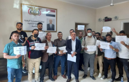طلاب اليمن في مصر ينظمون وقفة احتجاجية للمطالبة بمستحقاتهم المالية