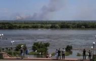 قصف روسي على خيرسون.. واستمرار عمليات إجلاء السكان بعد انهيار السد