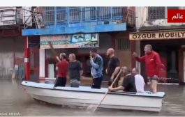 فيضانات تربك مدنا تركية.. والتنقلات للعمل باتت عبر القوارب
