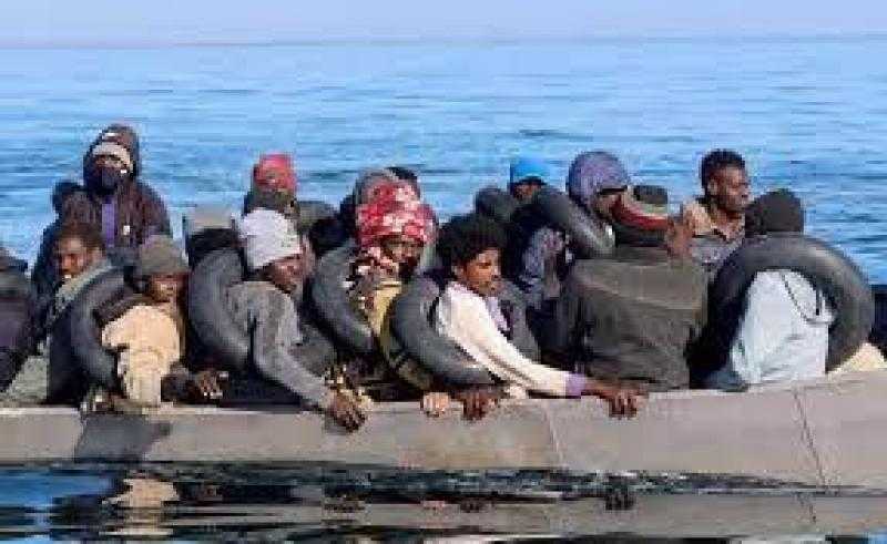 هربا من الحرب .. وصول أول دفعة لاجئين سودانيين إلى اليمن