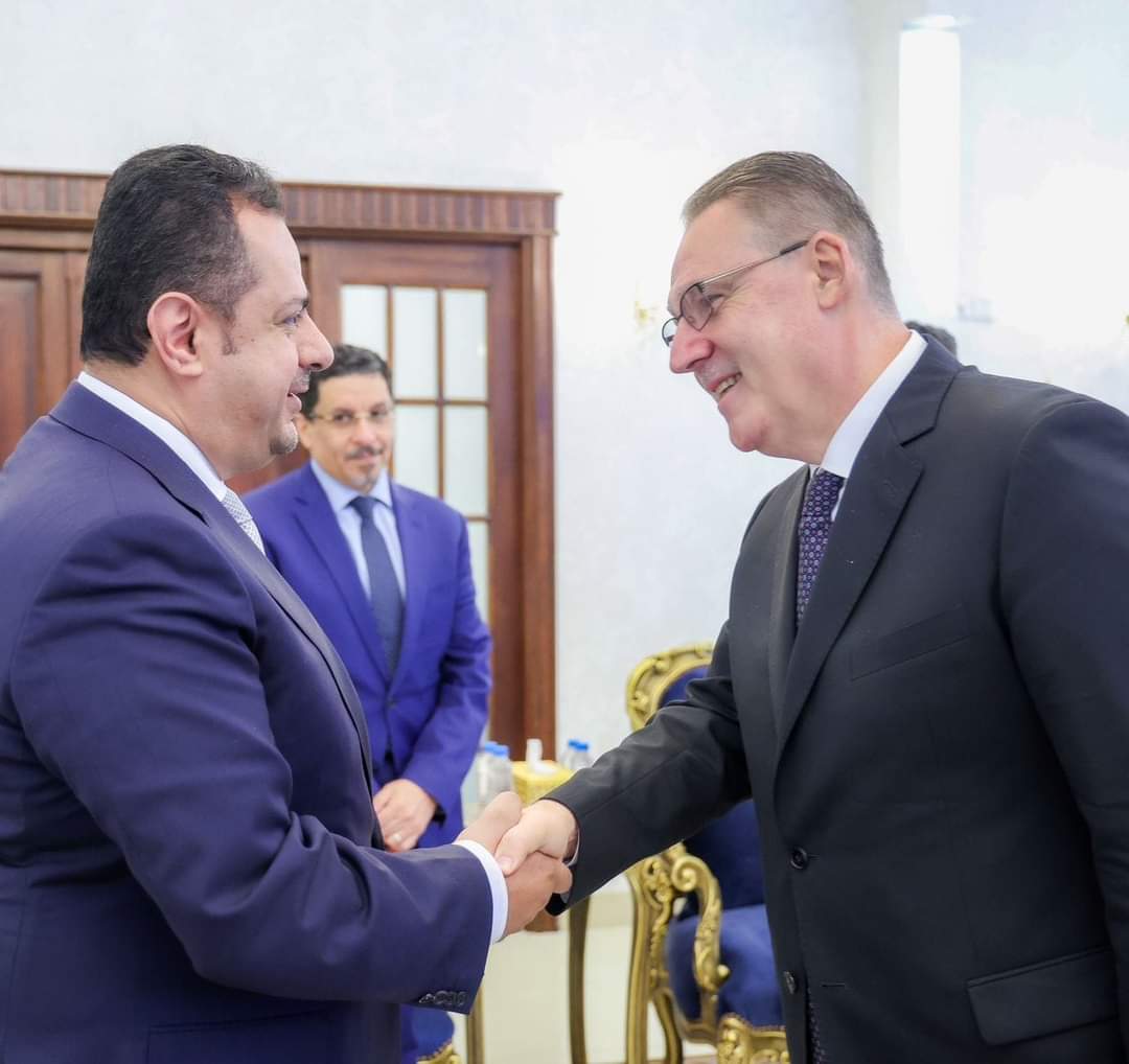 رئيس الوزراء يستقبل وفد أممي في العاصمة عدن