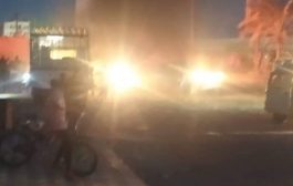 اغلاق شوارع وإحراق اطارات في مديرية الشيخ عثمان