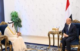 رئيس مجلس القيادة الرئاسي يستقبل في عدن الامين العام لمجلس التعاون لدول الخليج