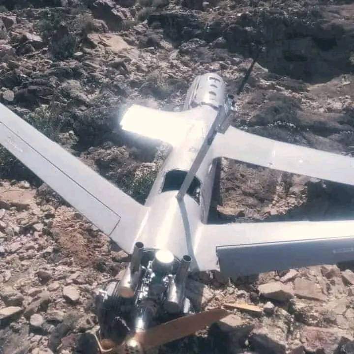 القوات الجنوبية تسقط طائرة لمليشيا الحوثي في جبهة الحد