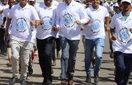 عدن .. وزير الشباب البكري يشارك في ماراثون المشي الأول احتفاءً بيوم الشباب العالمي