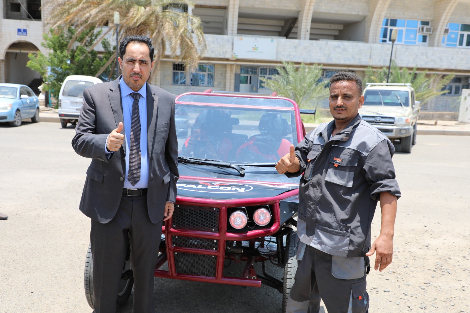 وزير الشباب والرياضة يستقبل الشرماني صاحب أول سيارة مصنعة محليا