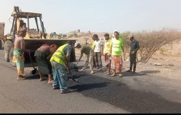 الملاح .. تدشين المرحلة الثانية من ترميم الخط الدولي الرابط بين محافظة لحج وعدد من المحافظات