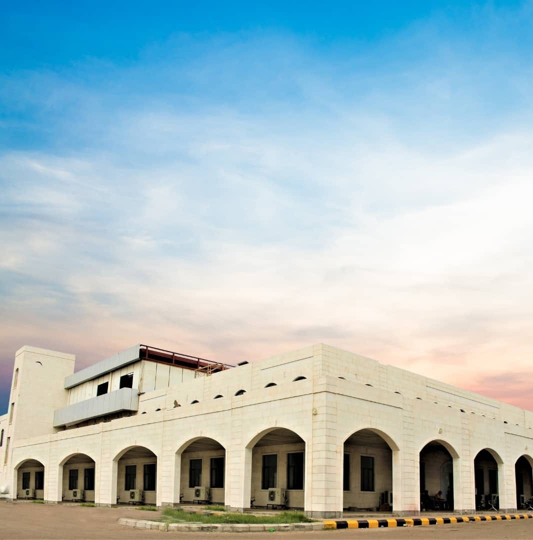 وزارة المالية توضح حول قرار صرف المرتبات عبر البنوك وأهميته 