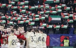 مشجعو نادٍ إسباني يرفعون علم فلسطين تضامنا مع غزة