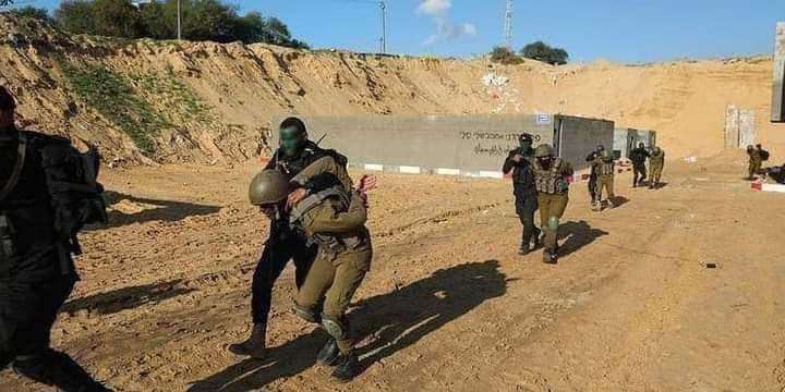 حجزتهم بأنفاق المقاومة.. حماس تعلن أسر عشرات الضباط الإسرائيليين