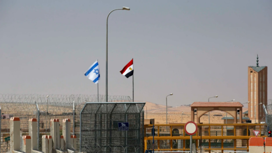 التلفزيون الإسرائيلي: مصر هددت تل أبيب بالحد من العلاقات الدبلوماسية