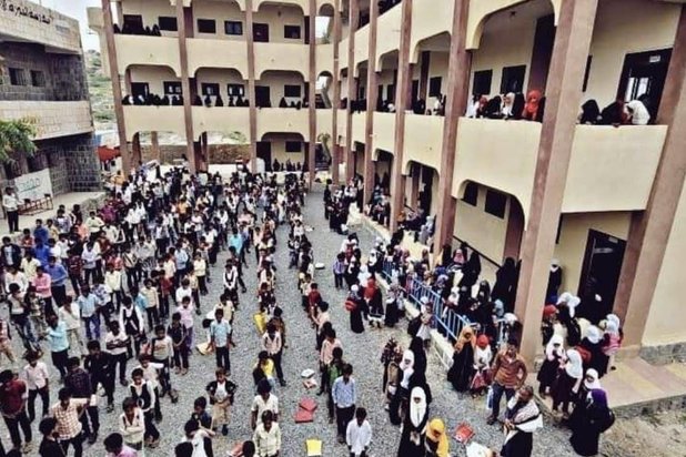 معلمو اليمن يتعهدون باستمرار الإضراب وتصعيده