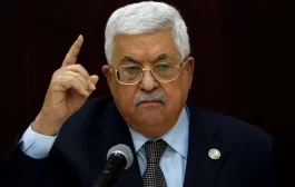 هل تراجع عباس عن تبرّئه من حماس؟