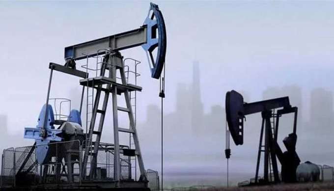 أسعار النفط ترتفع 1.5% بعد تثبيت الفائدة الأميركية