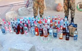 قوات الحزام الأمني تتلف كميات كبيرة من الخمور بلحج