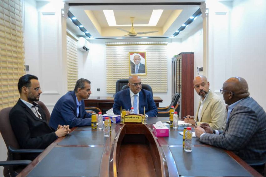 الوزير باذيب يبحث مع المدير الجديد لـ (الاوتشا) جهود مواجهة الأزمة الإنسانية في اليمن