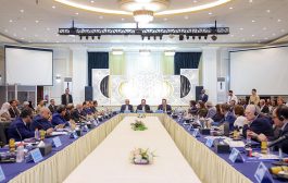 رئيس الوزراء يفتتح في عدن اجتماعات الطاولة المستديرة رفيعة المستوى بين الحكومة والأمم المتحدة
