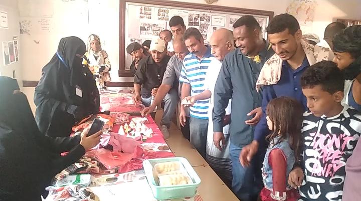 سلطة تبن بلحج واللجان المجتمعية تنظم حفل خطابي وفني ومعرض بمناسبة عيد الاستقلال 