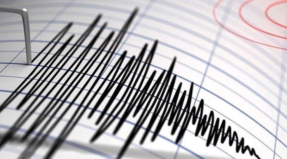 زلزال بقوة 6,6 درجات يضرب اندونيسي