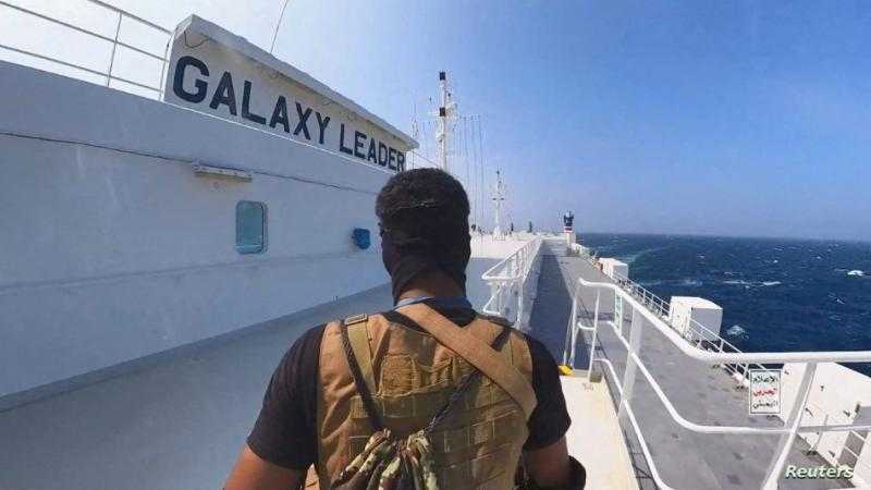 الفلبين تطالب بإطلاق سراح 17 من مواطنيها المحتجزين في السفينة