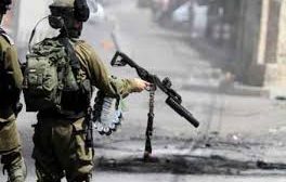 عاجل .. سقوط مصابين فلسطينيين في إطلاق نار من قبل الجيش الاسرائيلي بغزة بالرغم من بدء سريان الهدنة