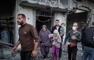 مع عودة القصف على القطاع .. منظمة دولية تحذر من الهجوم الإسرائيلي على جنوب غزة 