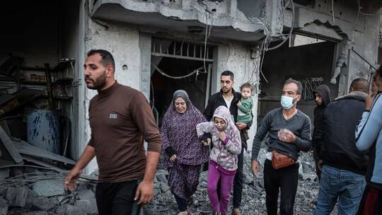 مع عودة القصف على القطاع .. منظمة دولية تحذر من الهجوم الإسرائيلي على جنوب غزة 