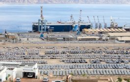 إسرائيل تدرس إغلاق ميناء إيلات وتقر بتأثير تهديدات الحوثي على جميع السفن التابعة لها