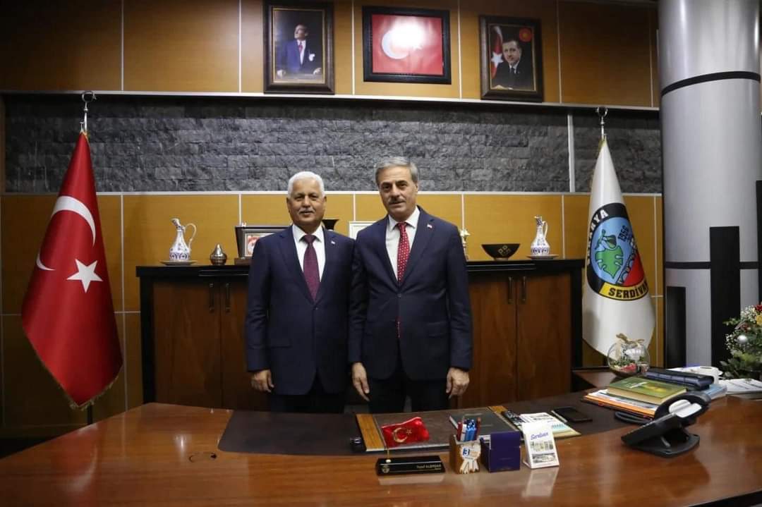 سفارة اليمن في تركيا تبحث مع رئيس بلدية سرديفان مستجدات الطالب اليمني المفقود